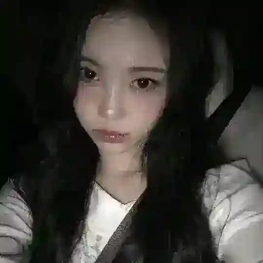 lyriselle