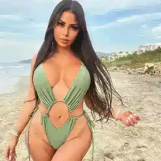 Maeva ghennam π