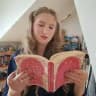 Марі між нами📚