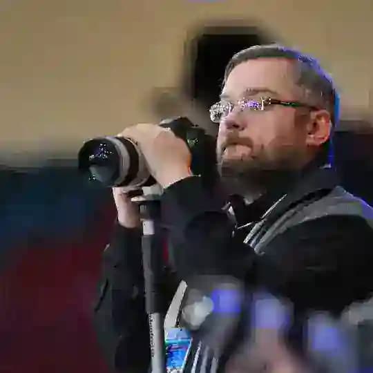 Михаил Шаров