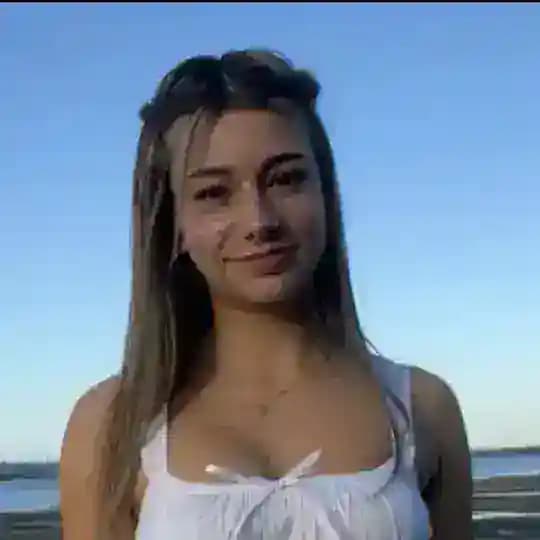 Mikayla campinos