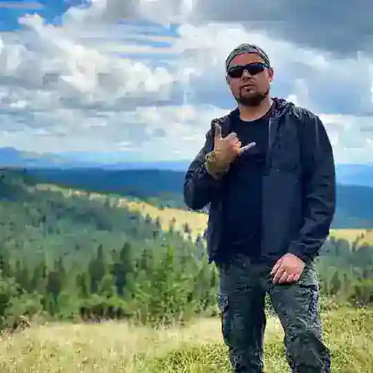Міняйлук Сергій “VELMET”
