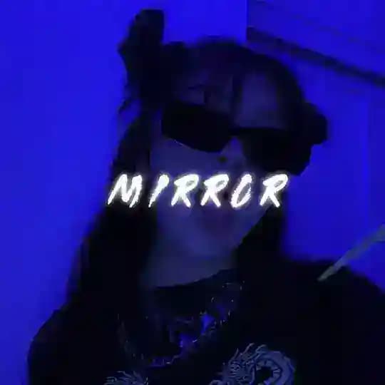 M ɪ ʀ ʀ ᴏ ʀ