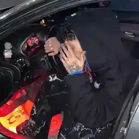 M n d