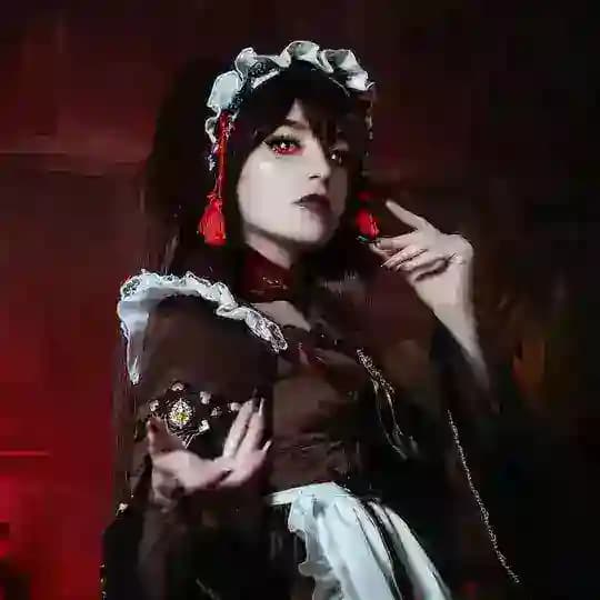 Momo Cosplay