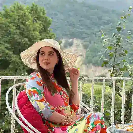 mona_ghardashkhani