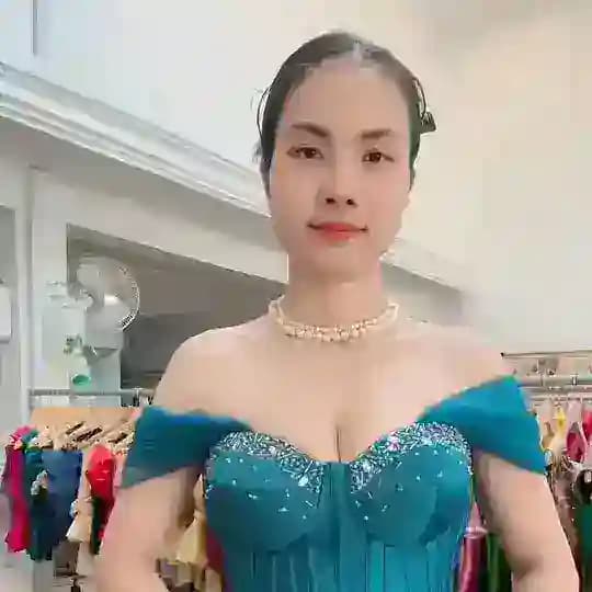 មុនិ ហូលផាមួង (ជួល លក់ កាត់)