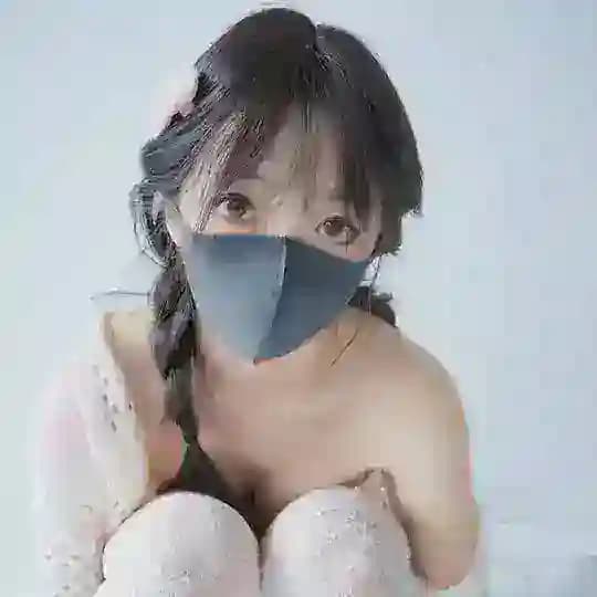 HongKongDoll · 玩偶姐姐🍓