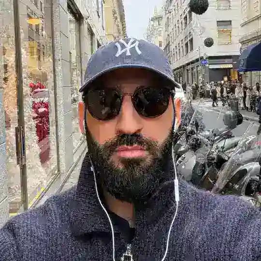 Надыр Махмудов