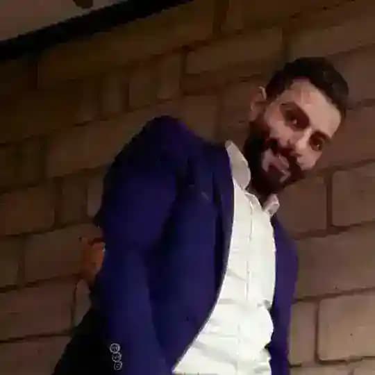 أ. نجيب حسن (مادة الفلسفة)