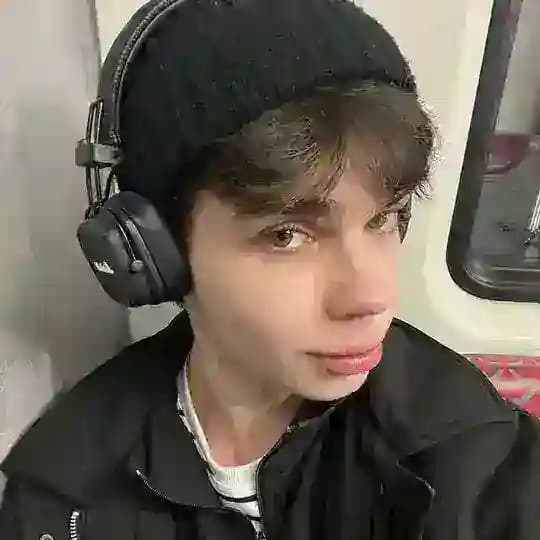 NEONOV