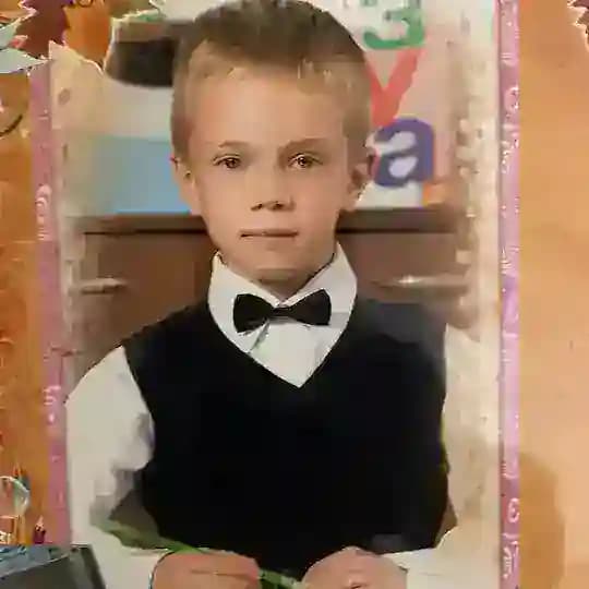 Я Никита НАХРЕН Profile