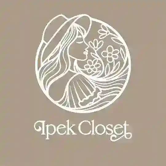 ipek closet 🖤