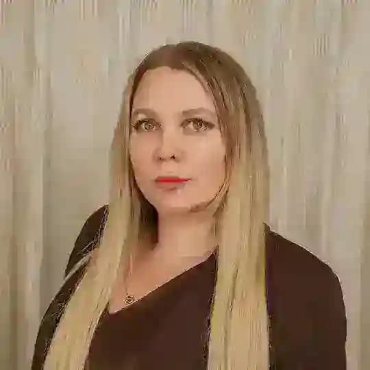 Блондинка в колдовских мирах|| Анна Одувалова