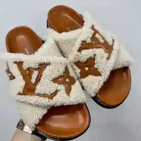 БРЕНДОВЫЕ ВЕЩИ ИЗ КИТАЯ