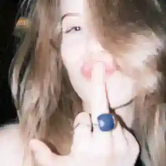 Vi