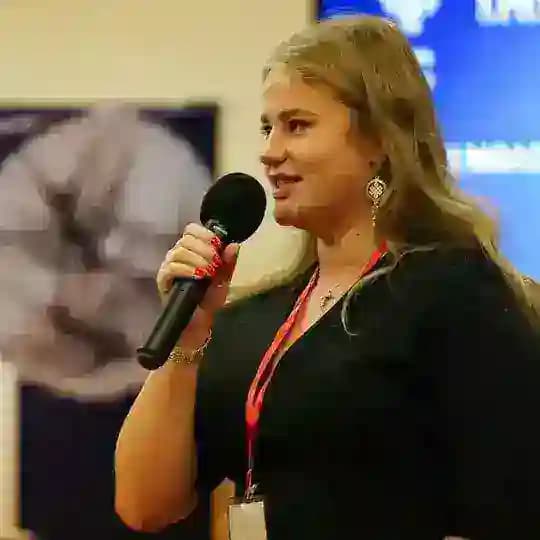 Полина Симакина art&science