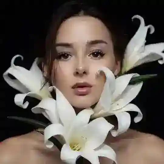 POLINA FRIS