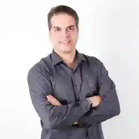 Professor Marcos Girão Profile