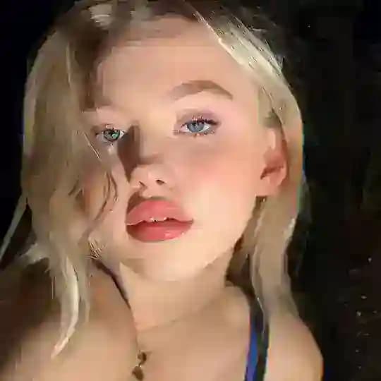 d𝗲᥎𝗶ᥣ ! Profile