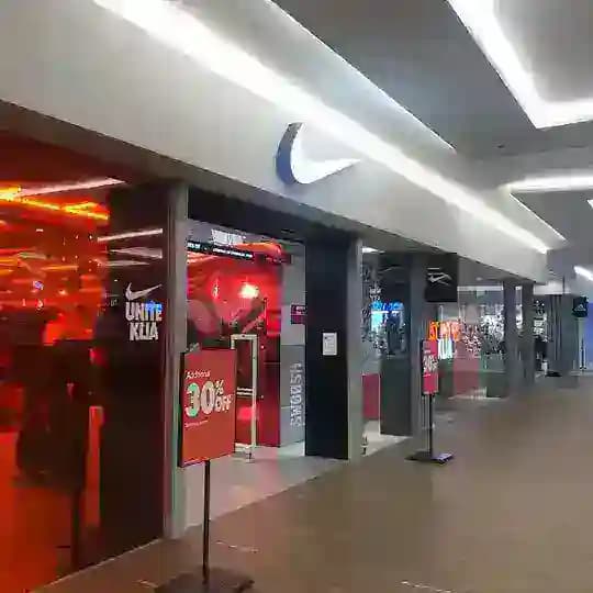 PS OUTLET INTAN