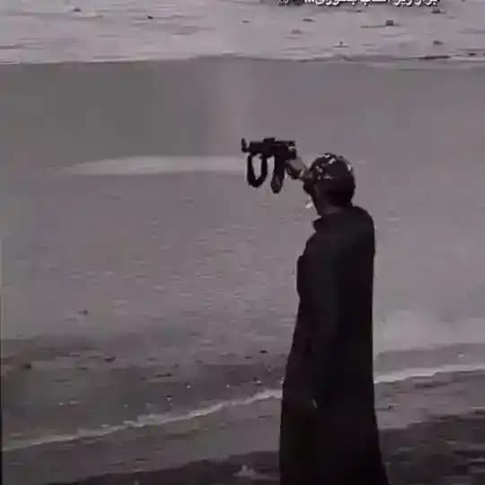 𓆩𖧹. قَـلـِـــبَ🖤ســــیاه .𖧹𓆪
