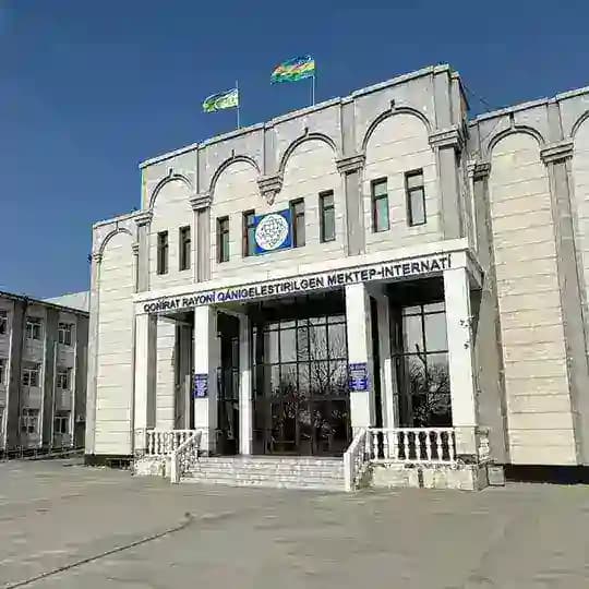 Qońırat rayonı qánigelestirilgen mektep-internatı