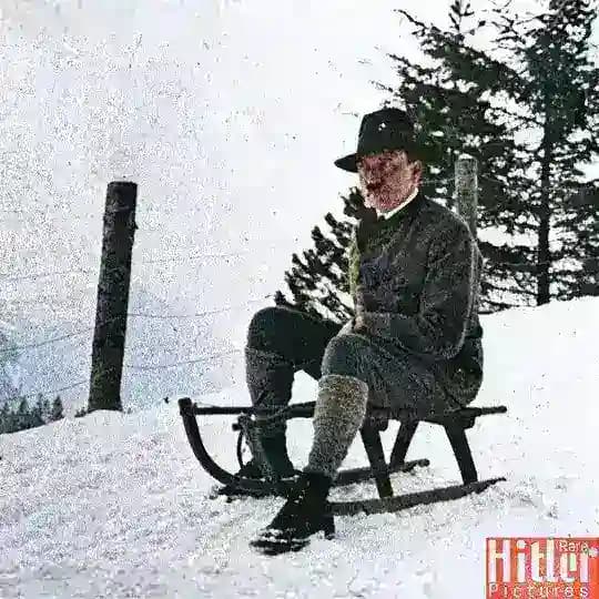 Rare Hitler Pictures©️