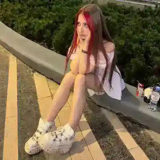 REDQUEEN