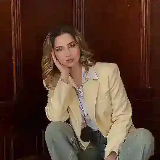 Regina is typing… | Регина Брайт | Английский язык ЕГЭ СМИТАП
