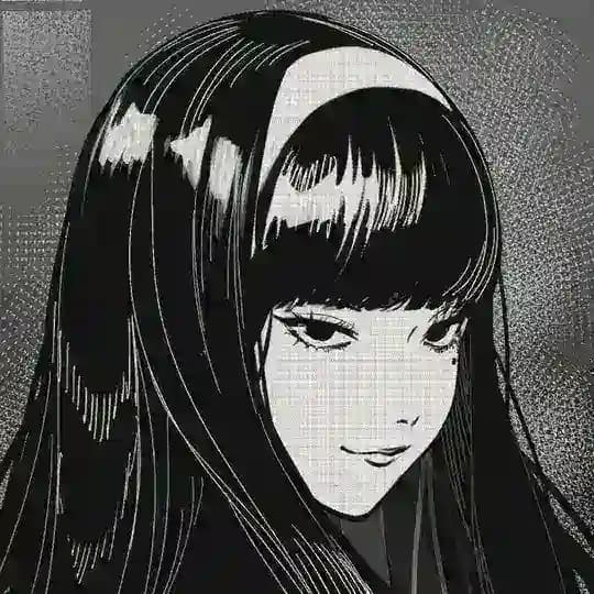 Сакичка рисует