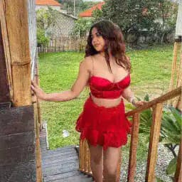 Sara Tendulkar Profile