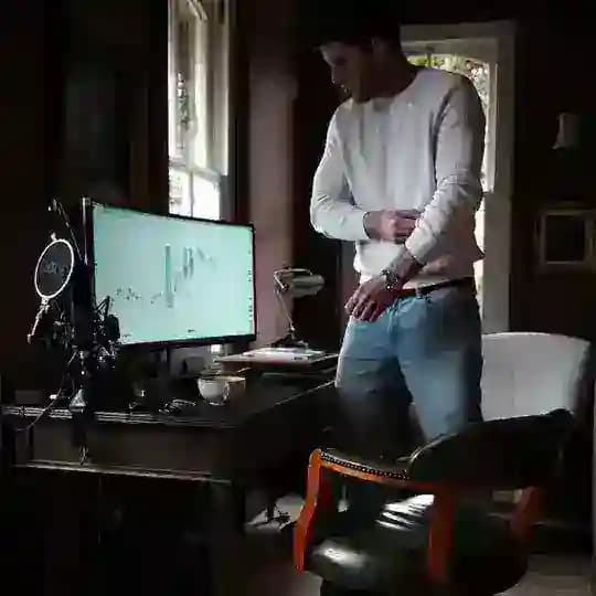 Scott Taylor Profile