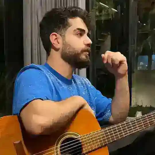 صفحه رسمی شایان کریمی