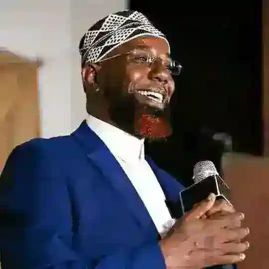 Sheikh Amiin Ibroo Official
