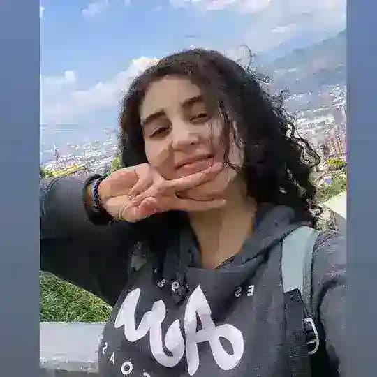 Shivani Kashmiri Updates