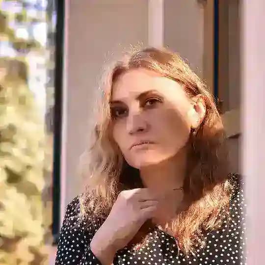 Соболичка вєщає Profile