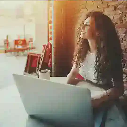 Специалист чата в проект Озон