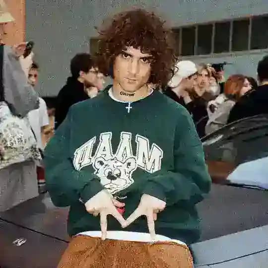 163ONMYNECK