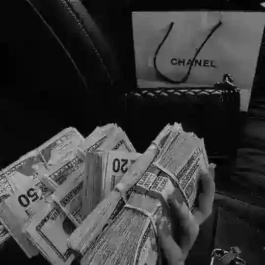 𝘾𝙧𝙖𝙯𝙮 𝙜𝙞𝙧𝙡𝙨🖤