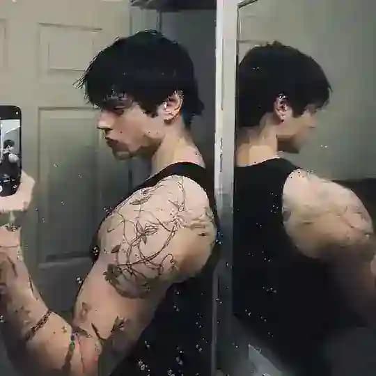 Будто мама целовала