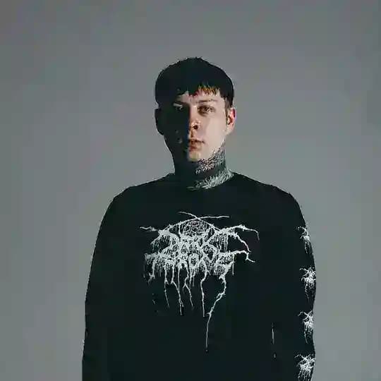 ᵀᴼᴾᴱ²ᴰᴵᴱ