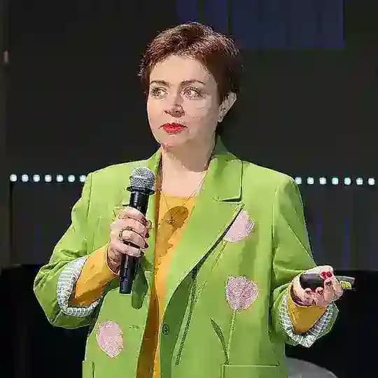 Надя Эбель, кандидат туристических наук ;)