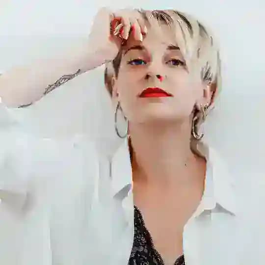 Лена, у нас проблема! 18+