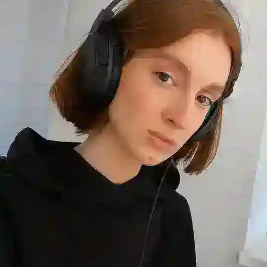Аня о YouTube и продюсировании