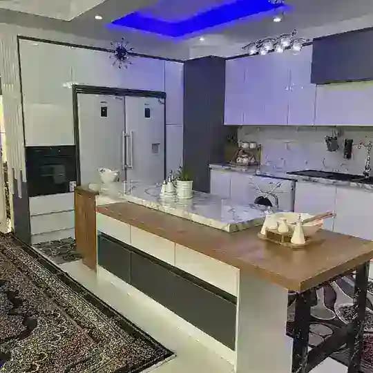 طراحی و ساخت کابینت و کمد دیواری