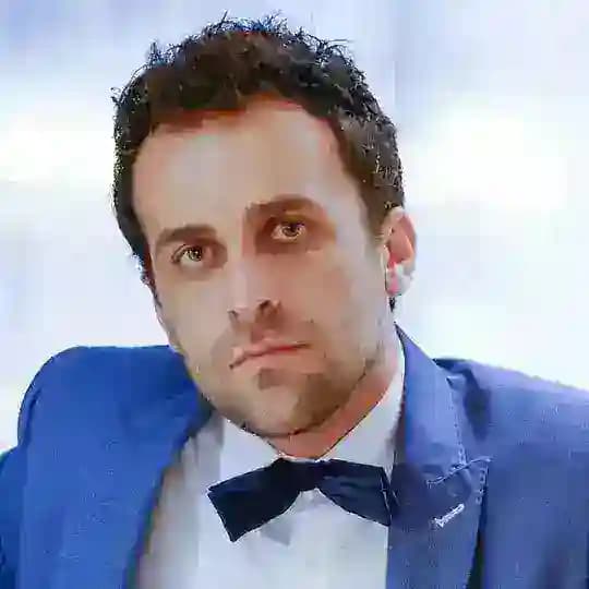 Amir Fakhravar