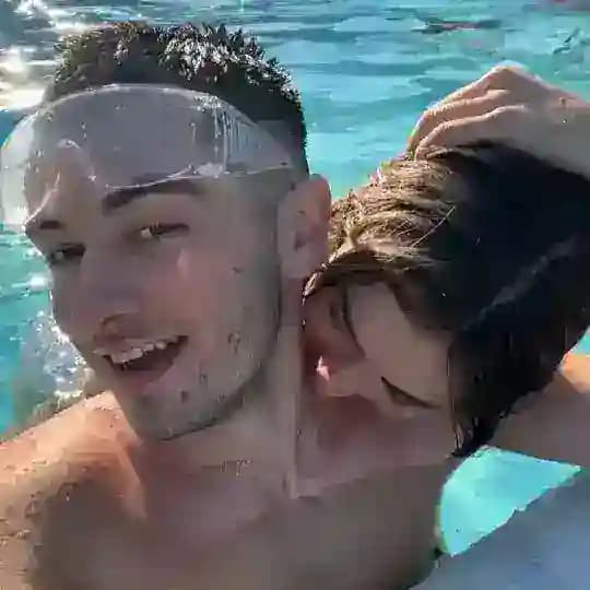 Виктор едет в Китай 🍓
