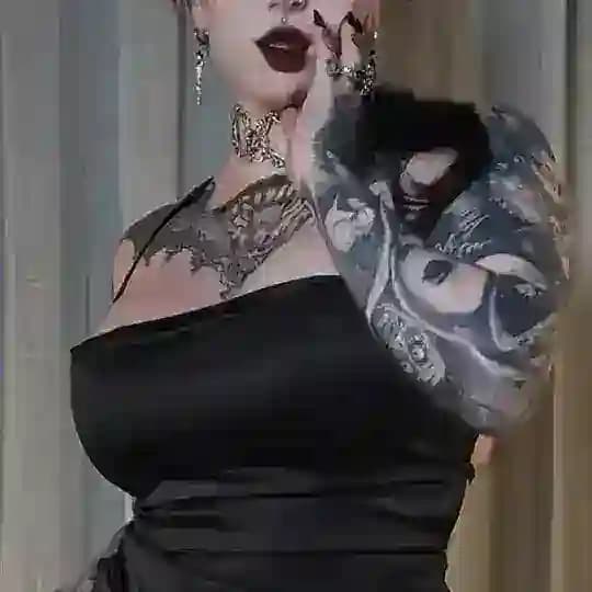 Violet🖤