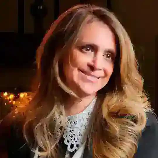 Viviane Freitas Oficial